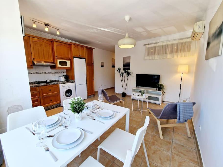 לה קאלה דה מיחאס Butibamba Beach Apartment מראה חיצוני תמונה