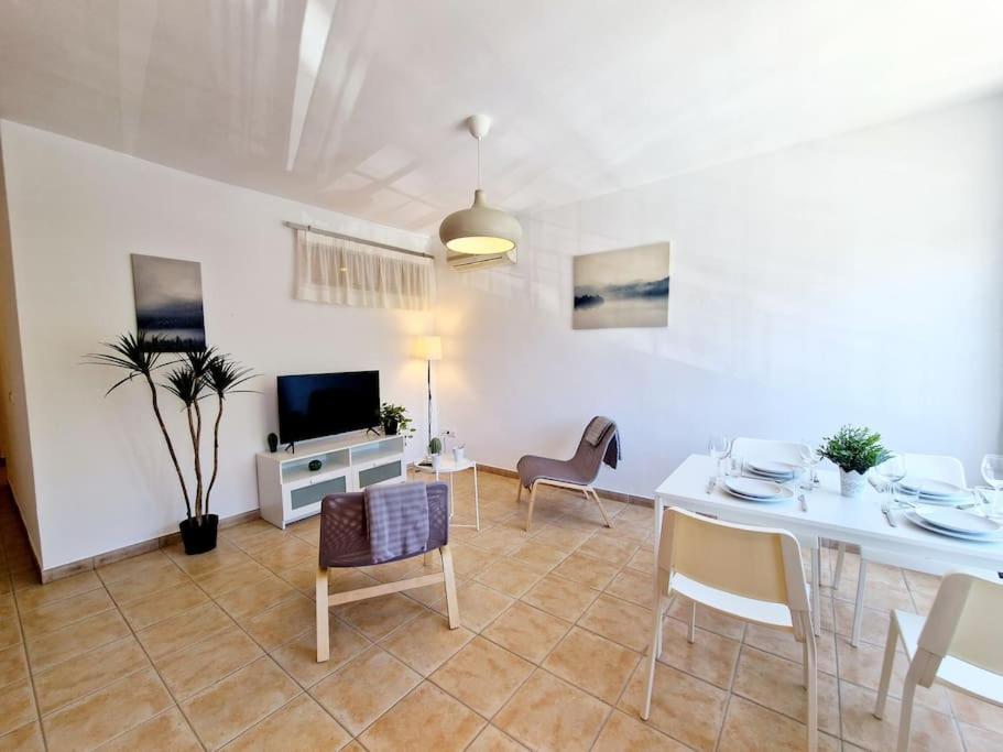 לה קאלה דה מיחאס Butibamba Beach Apartment מראה חיצוני תמונה